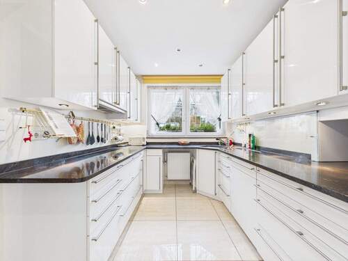 Küche - 5 Zimmer Einfamilienhaus zum Kaufen in Dettenhausen