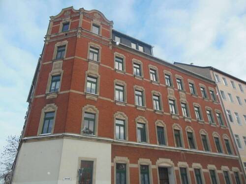 Hausansicht - Einziehen und Wohlfühlen!! -- 3. OG - wg-geeignet !