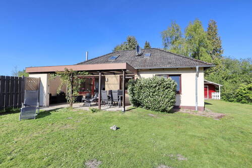 Front - 4 Zimmer Einfamilienhaus in Sievershütten