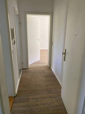 Flur - 2 Zimmer Etagenwohnung in Plauen