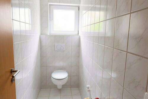 WC - 