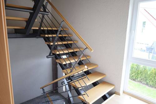 Treppenhaus - 3 Zimmer Einfamilienhaus in Meßstetten
