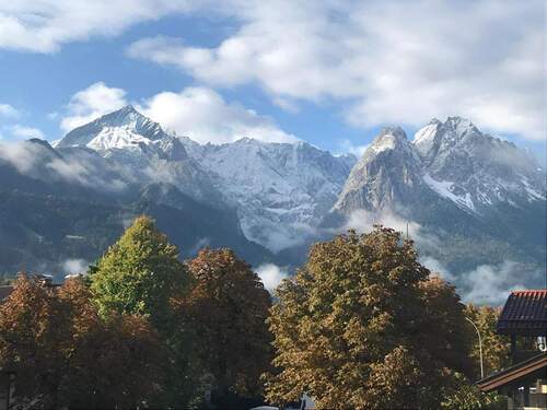 Blick vom Balkon DG - Alpenqualität clever genutzt: Selbst wohnen & vermieten