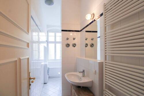Badezimmer Ansicht 1 - 