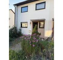 Doppelhaushälfte mit Garage Nähe Waldrand in Troisdorf-Spich