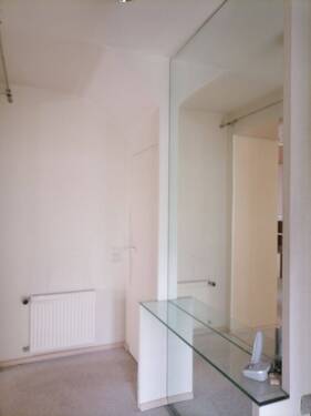 Eingangsdiele - Doppelhaushälfte mit 100,00 m&sup2; in Troisdorf zum Kaufen