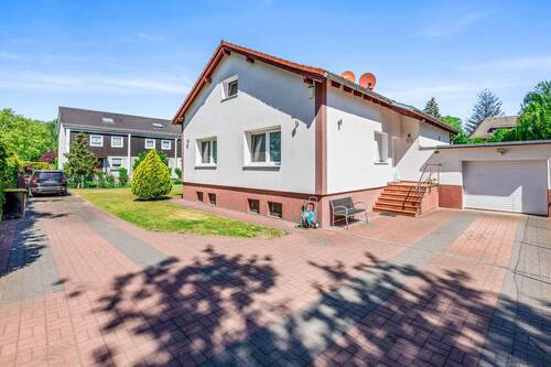 Hausansicht - 4 Zimmer Einfamilienhaus in Berlin