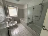 Badezimmer 2 - 3 Zimmer Etagenwohnung in Mönchengladbach