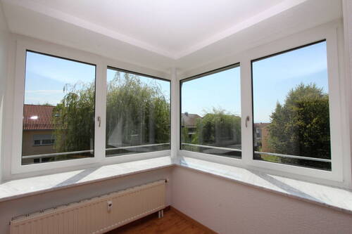 Fenstersituation Essplatz - Beziehbare 3-Zimmer-Wohnung mit Balkon und TG-Stellplatz
