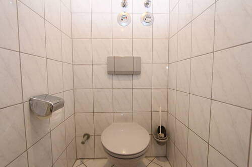 WC - 