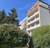 Wohnen in Nähe Citylage von Villingen. 3 Zi. mit Ausblick. LIFT. Garage. Renoviert! Sofort Frei!!!! - Villingen-Schwenningen