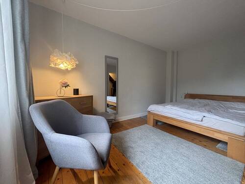 Schlafzimmer 1. OG - 