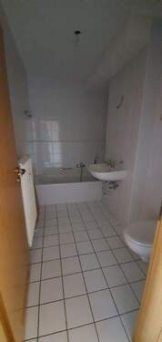 Blick in das Badezimmer - 