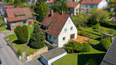 Norwestsicht Drohne - Einfamilienhaus in guter Wohnlage - 935 m² Grundstück, zwei Garagen, viele Möglichkeiten