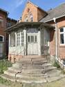 Eingang Veranda - 6 Zimmer Mehrfamilienhaus, Wohnhaus zum Kaufen in Gardelegen