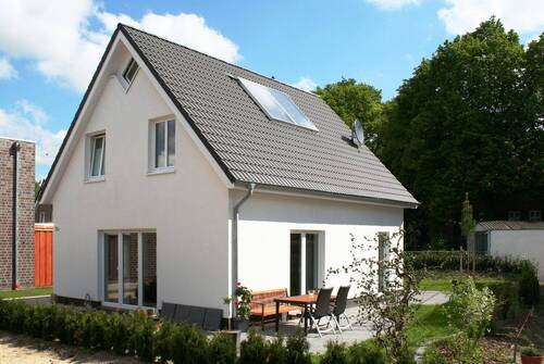 Satteldach Putz - 4 Zimmer Einfamilienhaus zum Kaufen in Oldenburg / Alexandersfeld