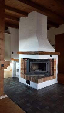 zentral gelegener Kaminofen - 2 Zimmer Etagenwohnung in Peißenberg