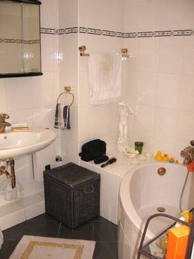 Bild 4 - Etagenwohnung mit 126,00 m&sup2; in Laatzen zum Kaufen