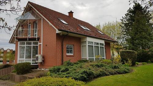 Bürogebäude 1.jpg - Kleines supertolles Bürogebäude mit 9 Büros zu verkaufen