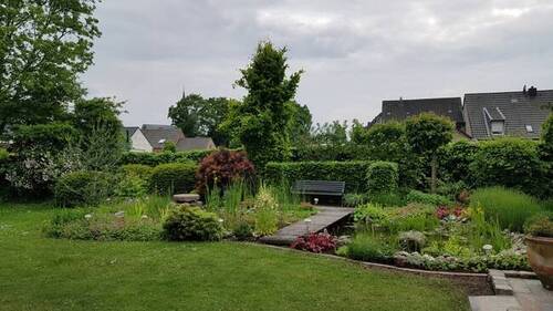 Garten mit Teich - Seltene Gelegenheit: Großzügige Immobilie mit separater Wohneinheit u. vielfältigen Nutzungen