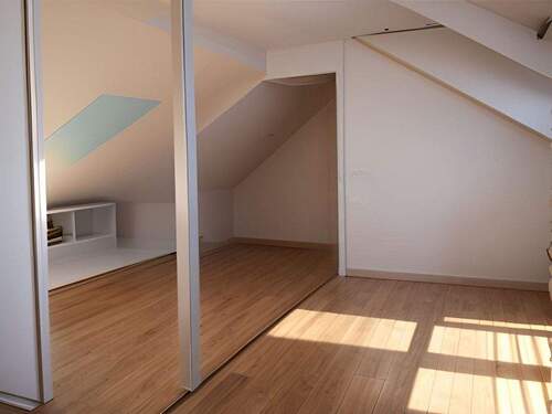 Bild 2 - 2 Zimmer Etagenwohnung zum Kaufen in Beindersheim