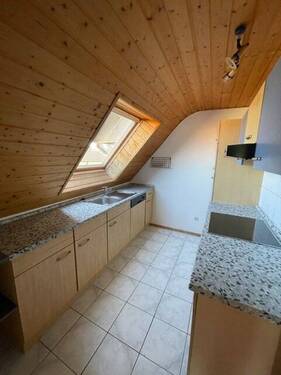 Küche in der Wohnung im DG des Neubaues - 