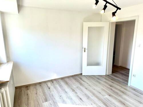 Wohnzimmer - Etagenwohnung mit 42,00 m&sup2; in Veitsbronn zur Miete