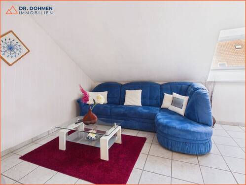 Wohnzimmer (Schlafzimmer) - 