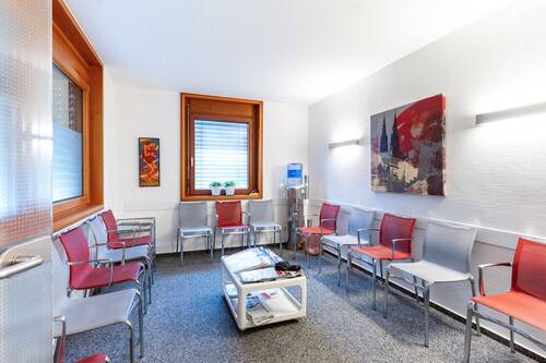 Wartezimmer Arztpraxis - 