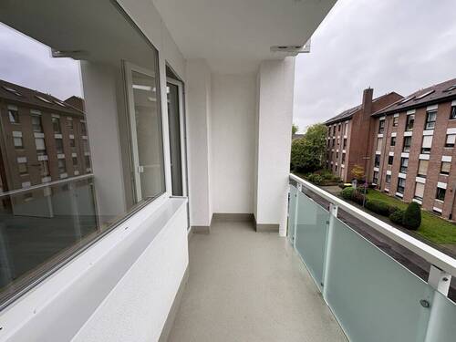 Balkon - Etagenwohnung mit 94,00 m² in Krefeld zur Miete