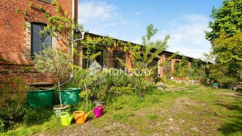 Nebenhaus 1 - 