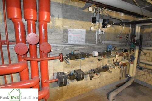 Versorgungskeller; Wohn- und Geschäftshaus - 