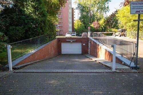 Tiefgarage - 