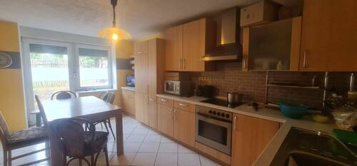 Küche im EG Hauptgebäude - 9 Zimmer Einfamilienhaus zum Kaufen in Obhausen