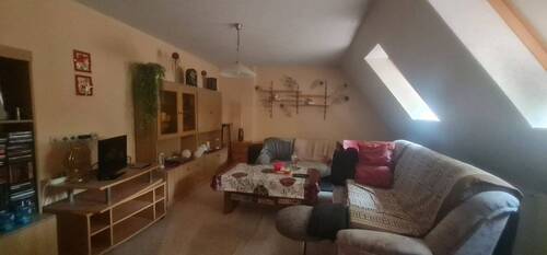 Wohnzimmer im DG Hauptgebäude - 