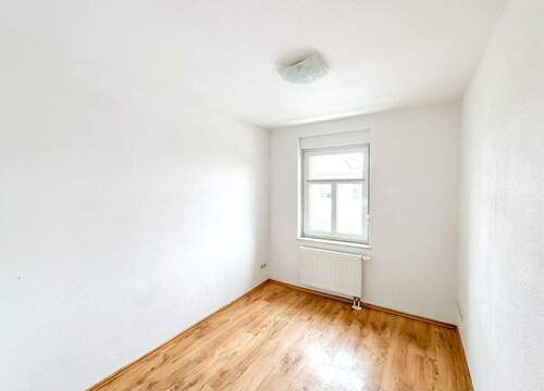 ...unterschiedlicher Größe - 3 Zimmer Etagenwohnung in Seehausen