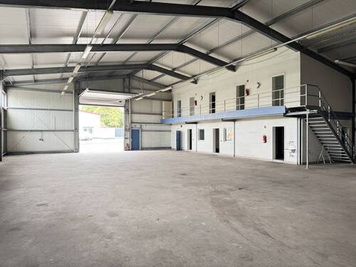 Halle Innenansicht - 