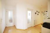 zentraler Wohnungsflur - 
