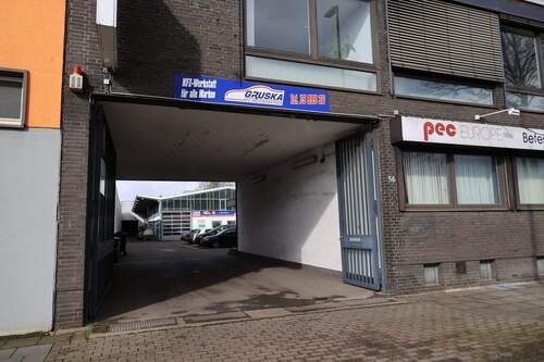 Einfahrt.JPG - Halle in Duisburg