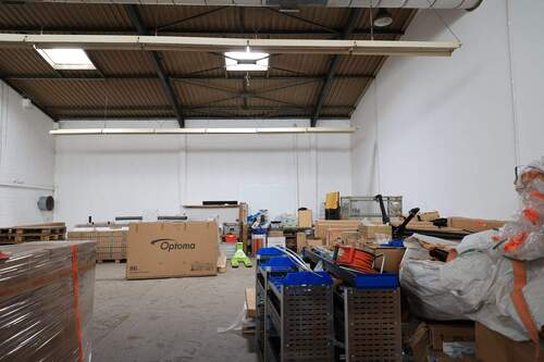Halle_1.JPG - Halle in Duisburg zur Miete