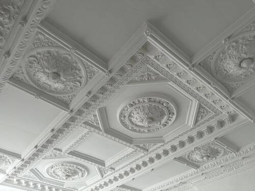 Stuck - 5 Zimmer Etagenwohnung zur Miete in Halle (Saale)