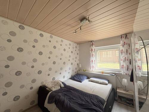 Schlafzimmer EG - 
