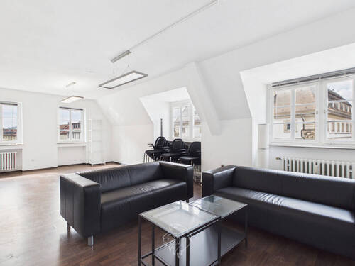 Büro 1 Perspektivenwechsel - 4 Zimmer Büro in Würzburg
