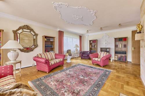 Wohn-/ Esszimmer - 