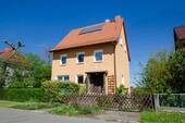 Straßenansicht - 6 Zimmer Einfamilienhaus in Arnstadt