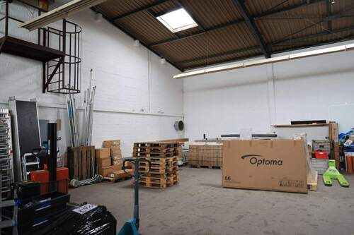 Halle_optional-2.JPG - 