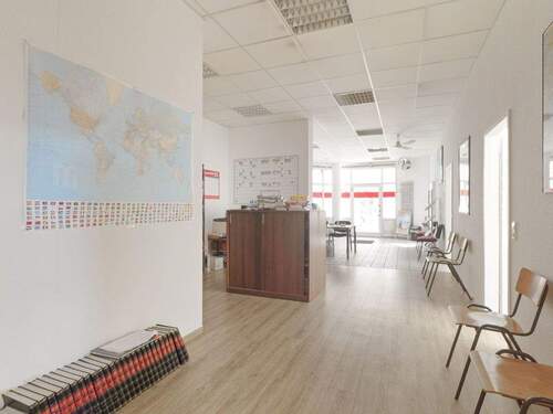 Flur - Gewerbeobjekt (Büro, Produktion, Verkauf) in Bad Krozingen