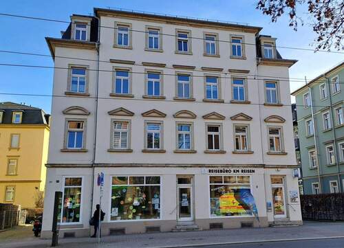 Hausvorderansicht - Schöne 2 Zimmer Wohnung in Dresden - Löbtau