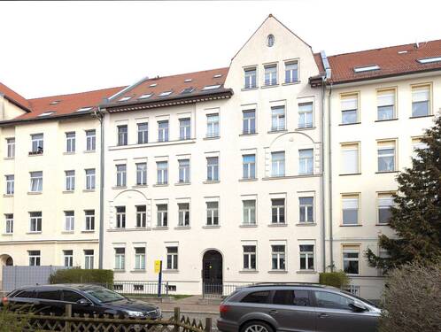 Hausansicht Straßenseite - Vermietete 2-Zimmer Altbauwohnung in Leipzig-Neulindenau