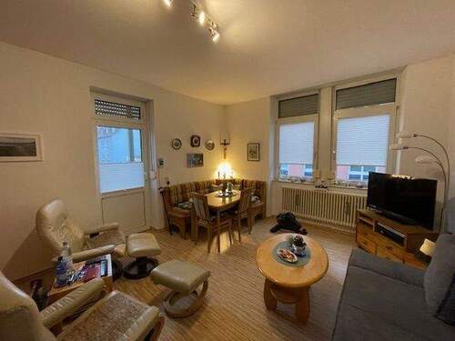 29 Wohnzimmer in der Wohnung im EG - 